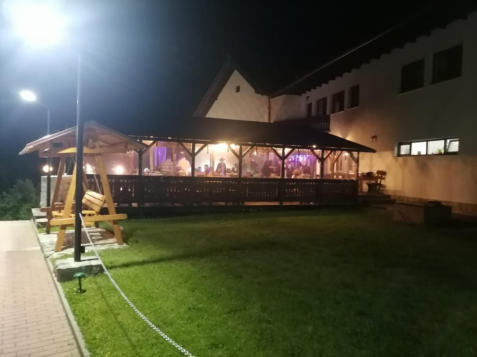 Pensiunea Alex Marga Bagian luar foto